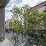Bebarceloner Eixample Apartments- 4 Bedrooms