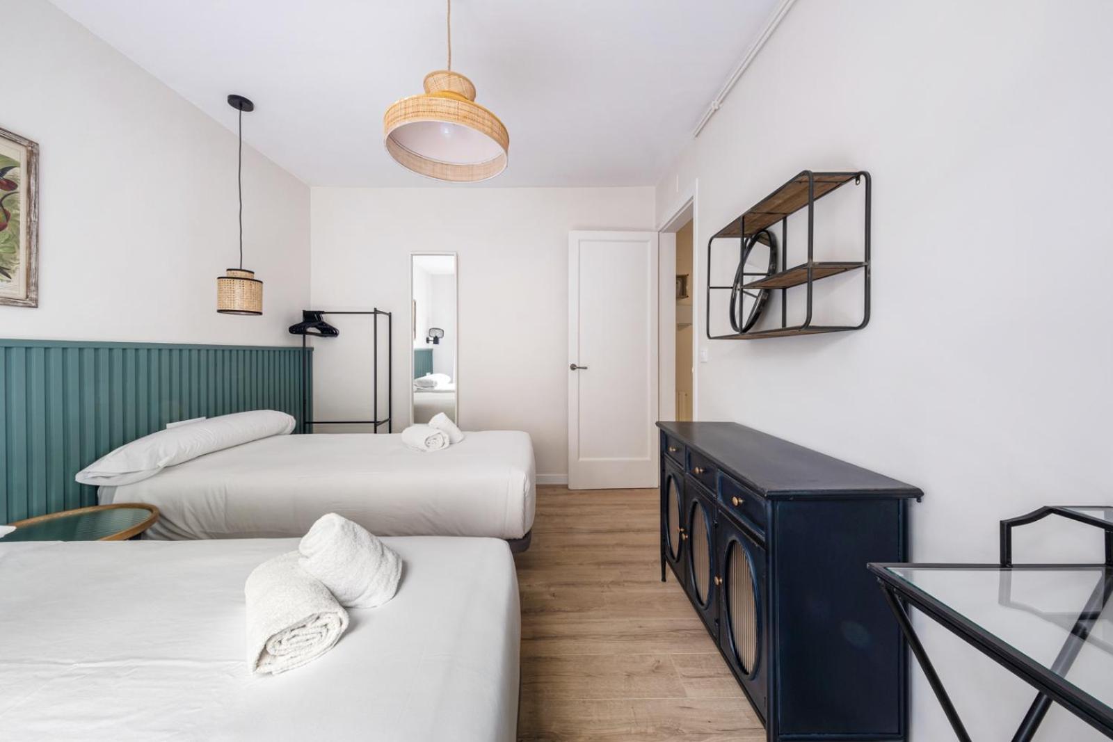 Bebarceloner Eixample Apartments- 4 Bedrooms * Barcelona