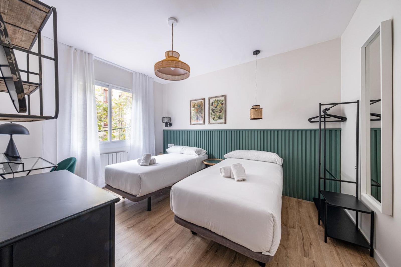 Bebarceloner Eixample Apartments- 4 Bedrooms * Barcelona