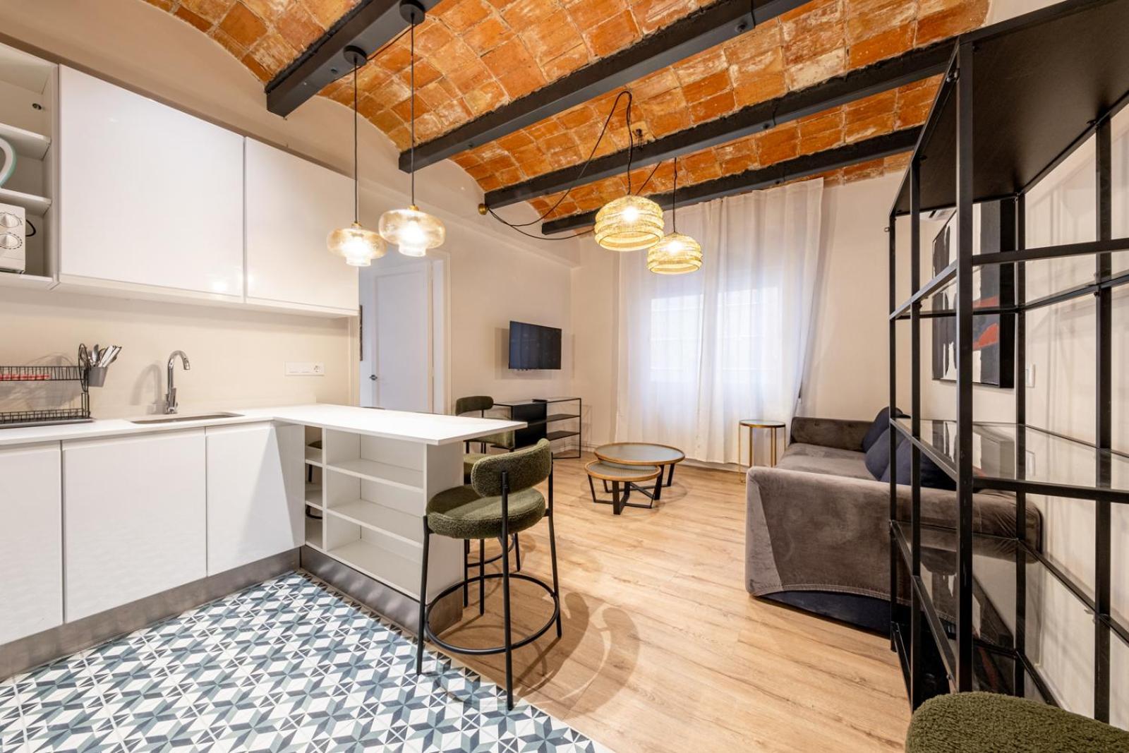 Bebarceloner Eixample Apartments- 4 Bedrooms Apartment